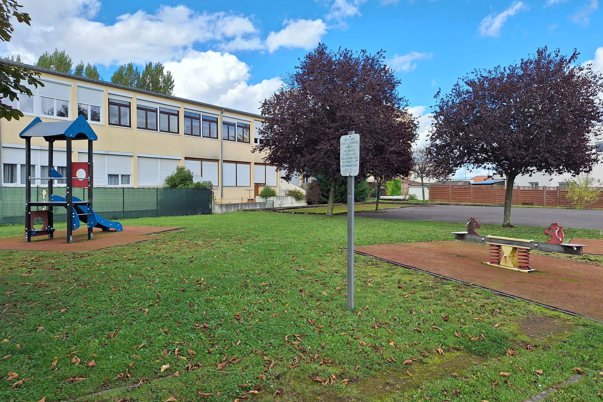 Square Erckmann Chatrian